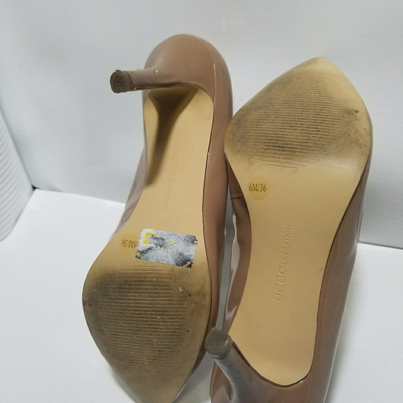 BCBGENERATION SIZE UP IS LEATHER PUMPS 6M - Picture 5 of 5